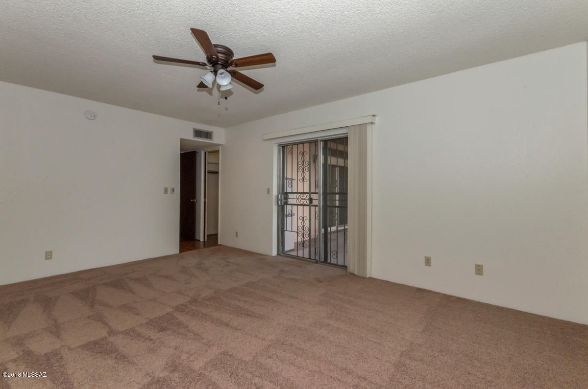 McCormick Place Twnhms Blk I (1-86) - Residential Lease