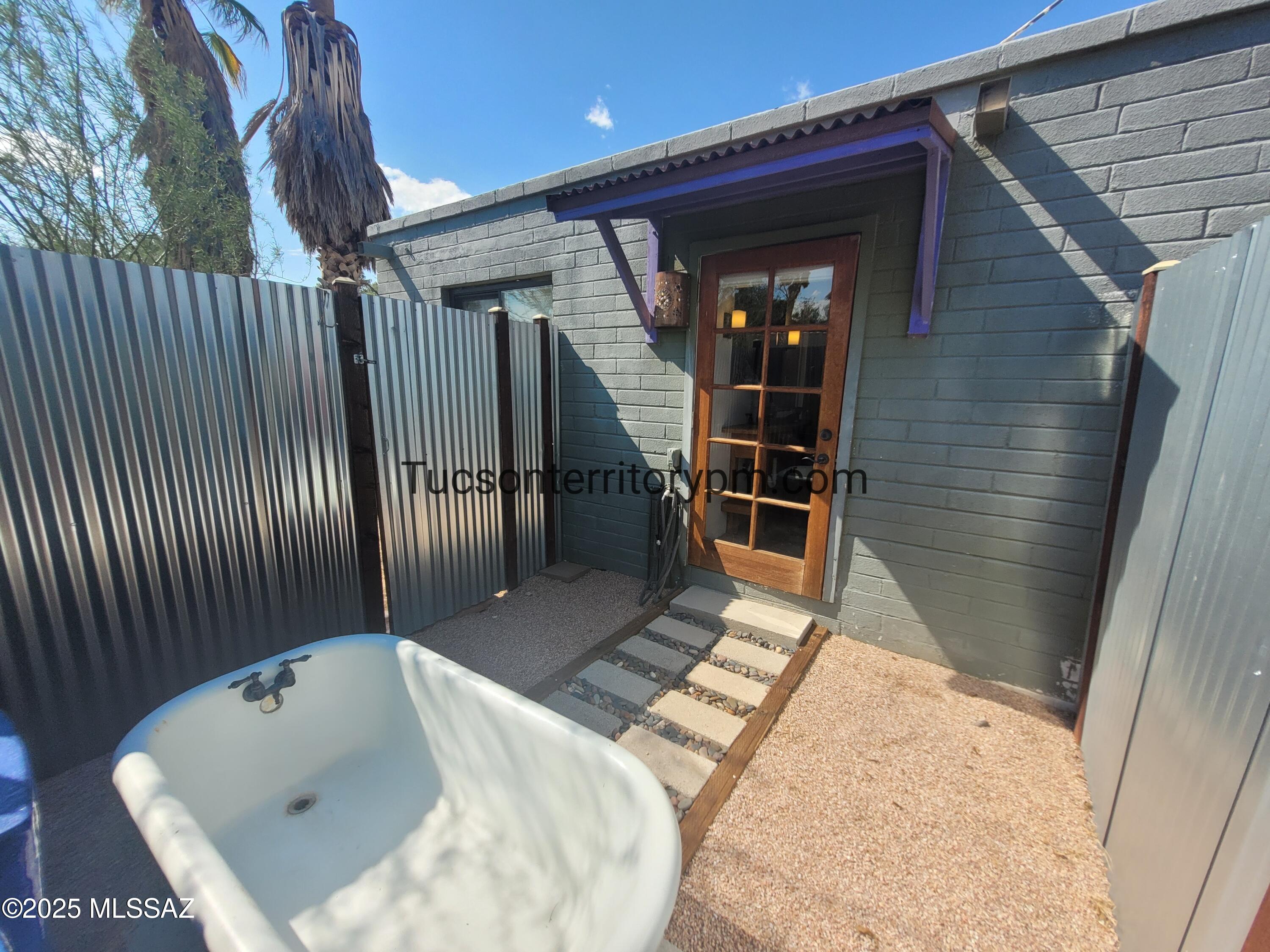 Catalina Heights - Residential Lease