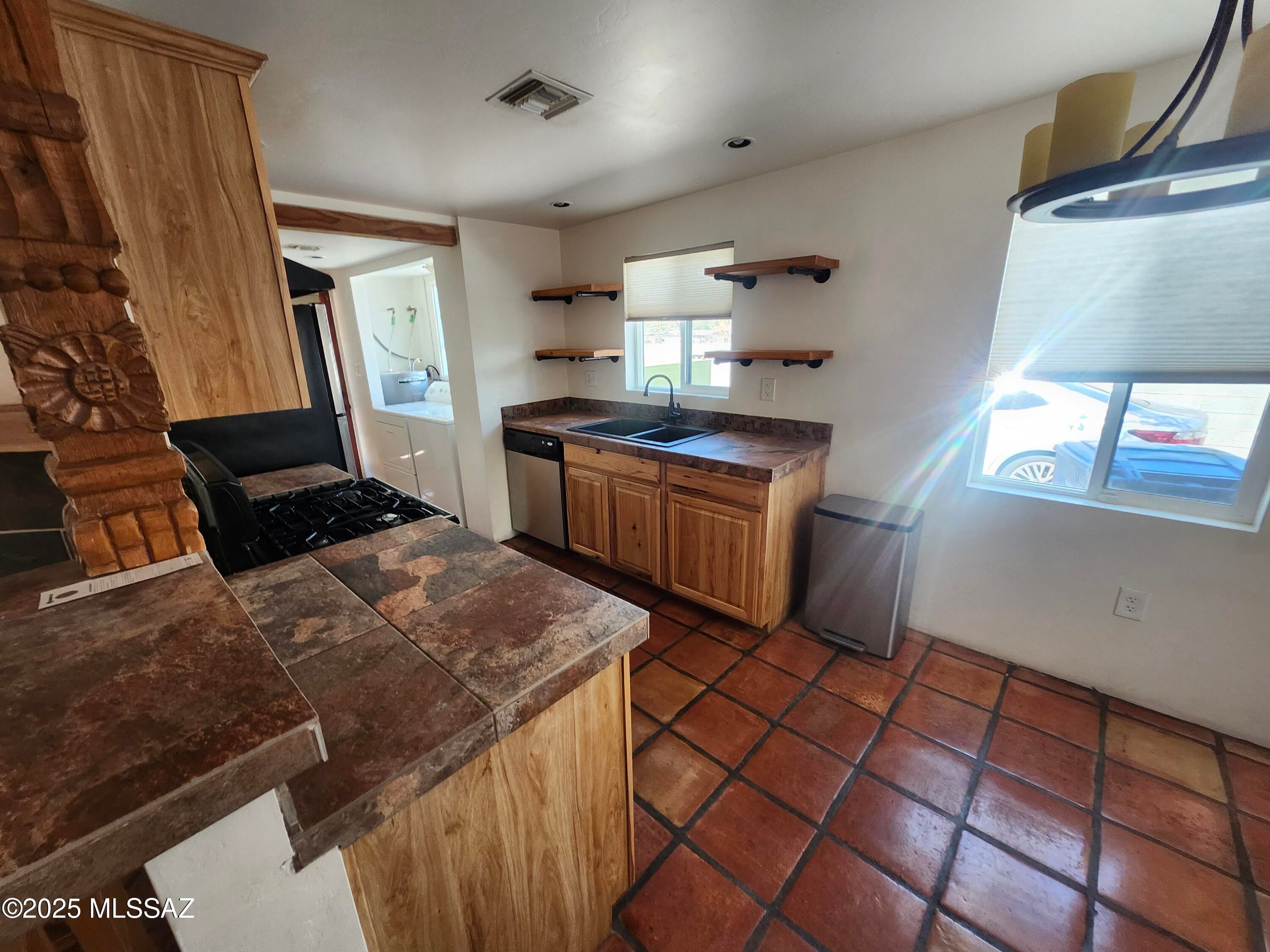 Catalina Heights - Residential Lease
