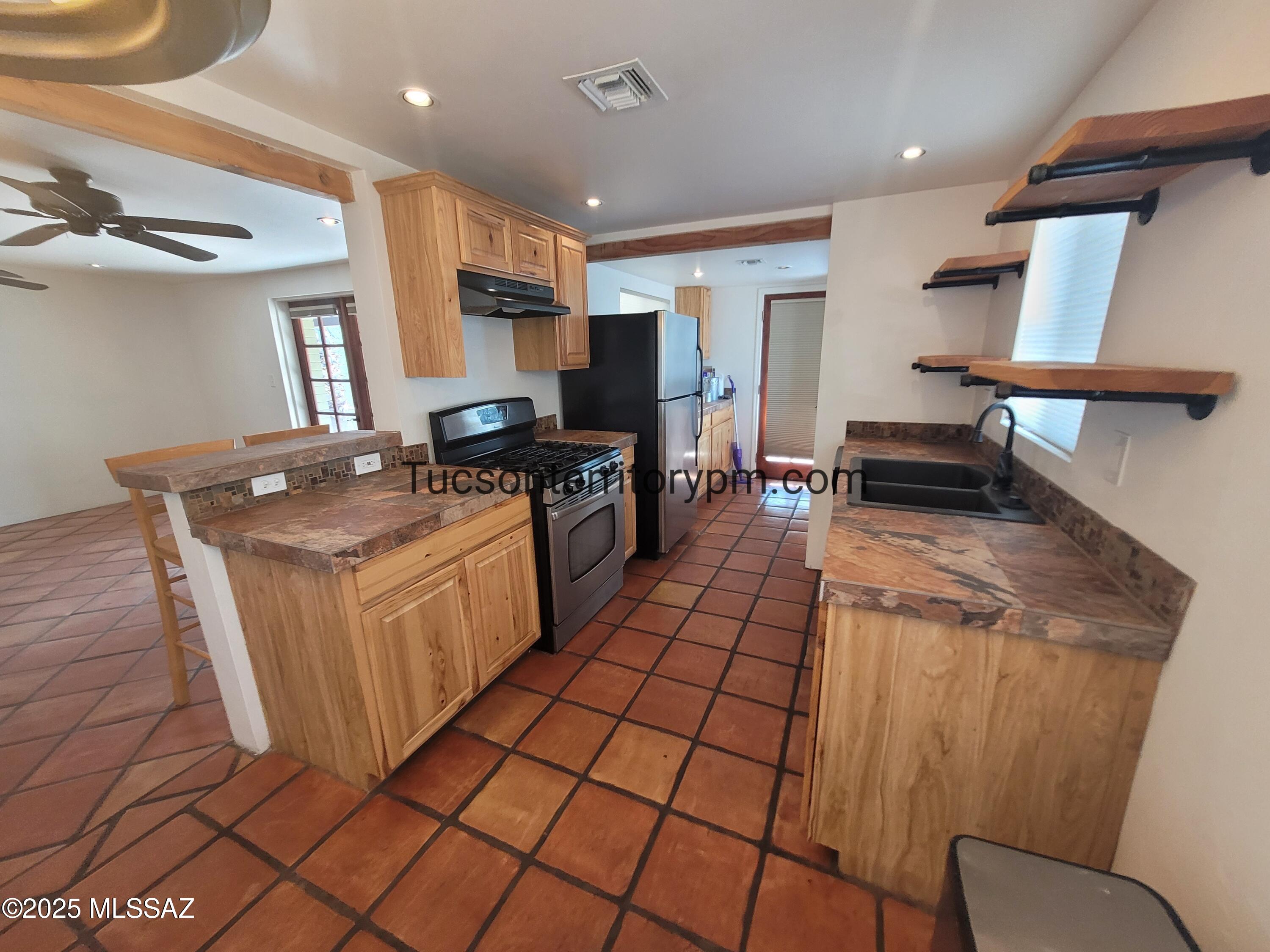 Catalina Heights - Residential Lease