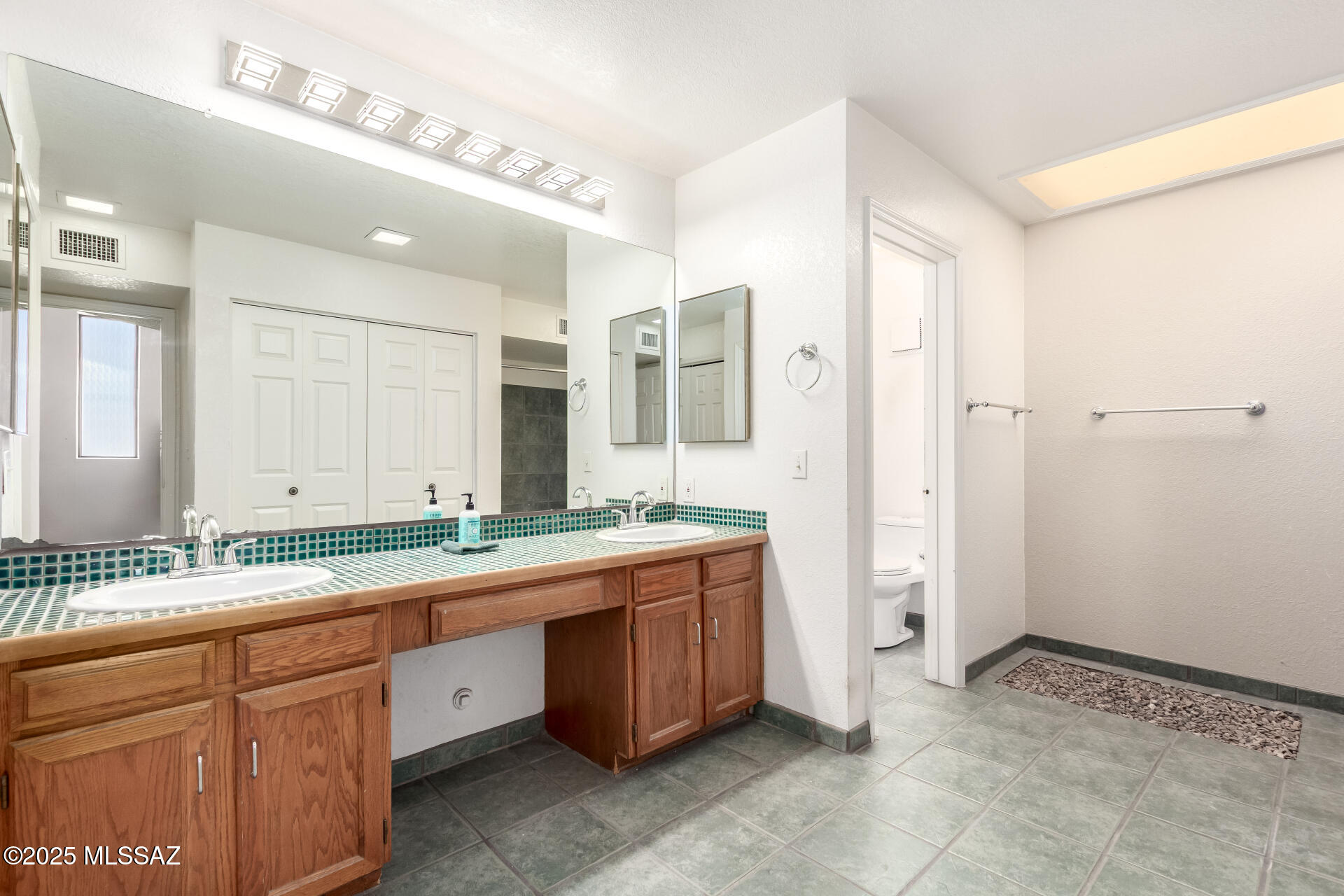 Centre Court Townhomes (1-106) - Residential