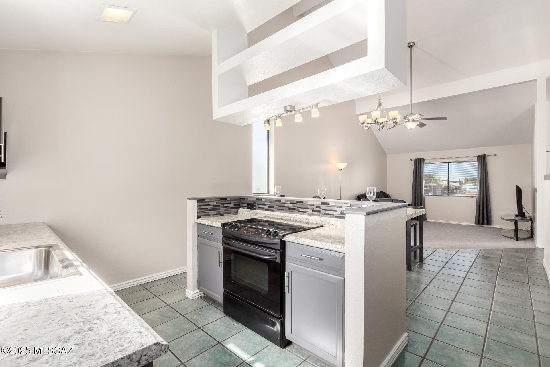 Centre Court Townhomes (1-106) - Residential