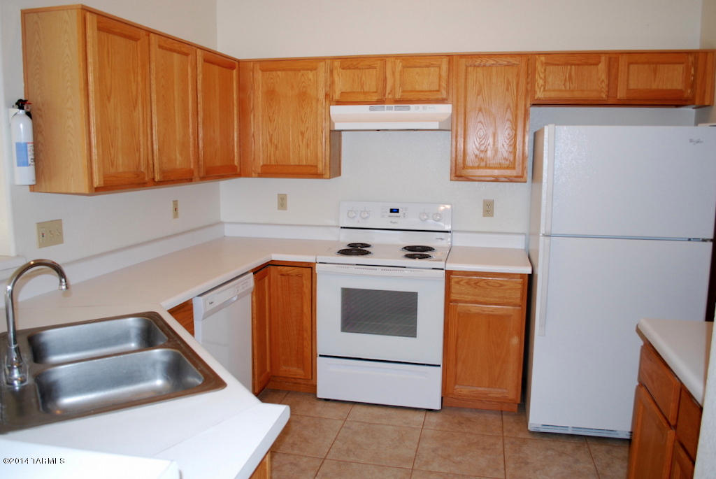 Elliott Homes At Rita Ranch (1-521) - Residential Lease