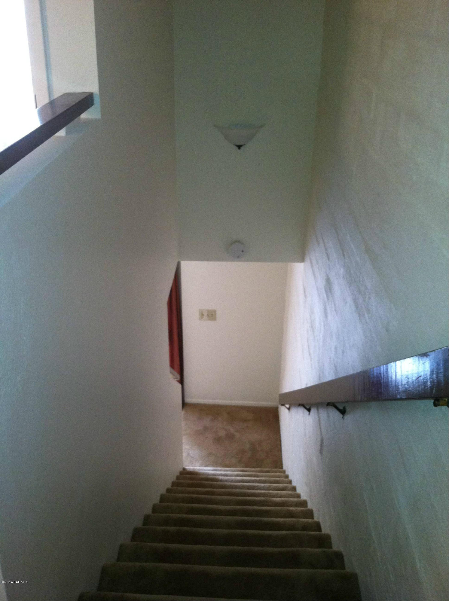 Villa Paraiso (1-67) - Residential Lease