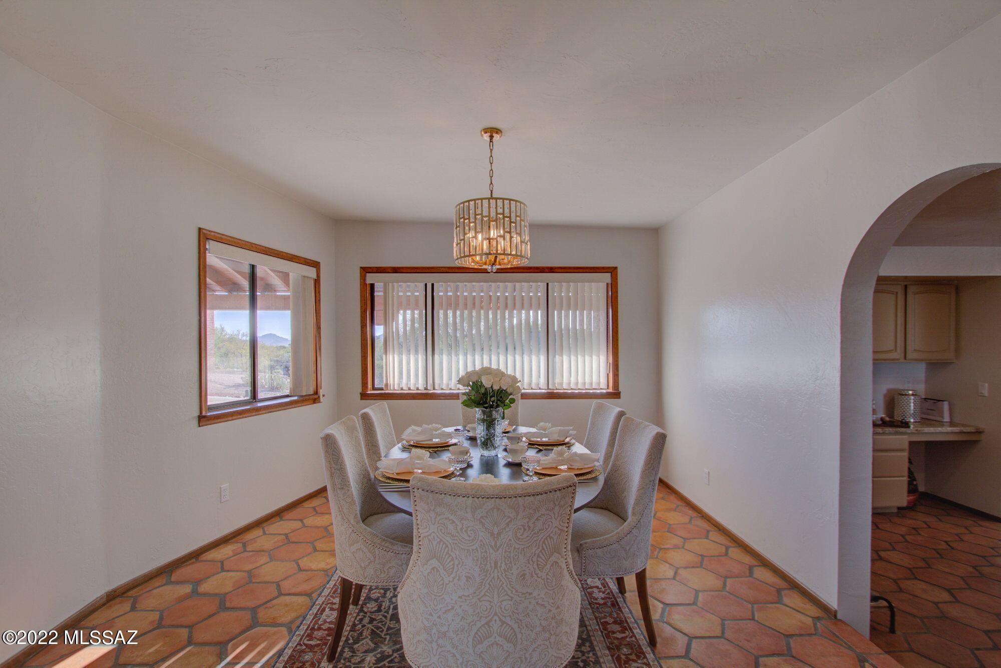 Las Alturas (1-167) - Residential