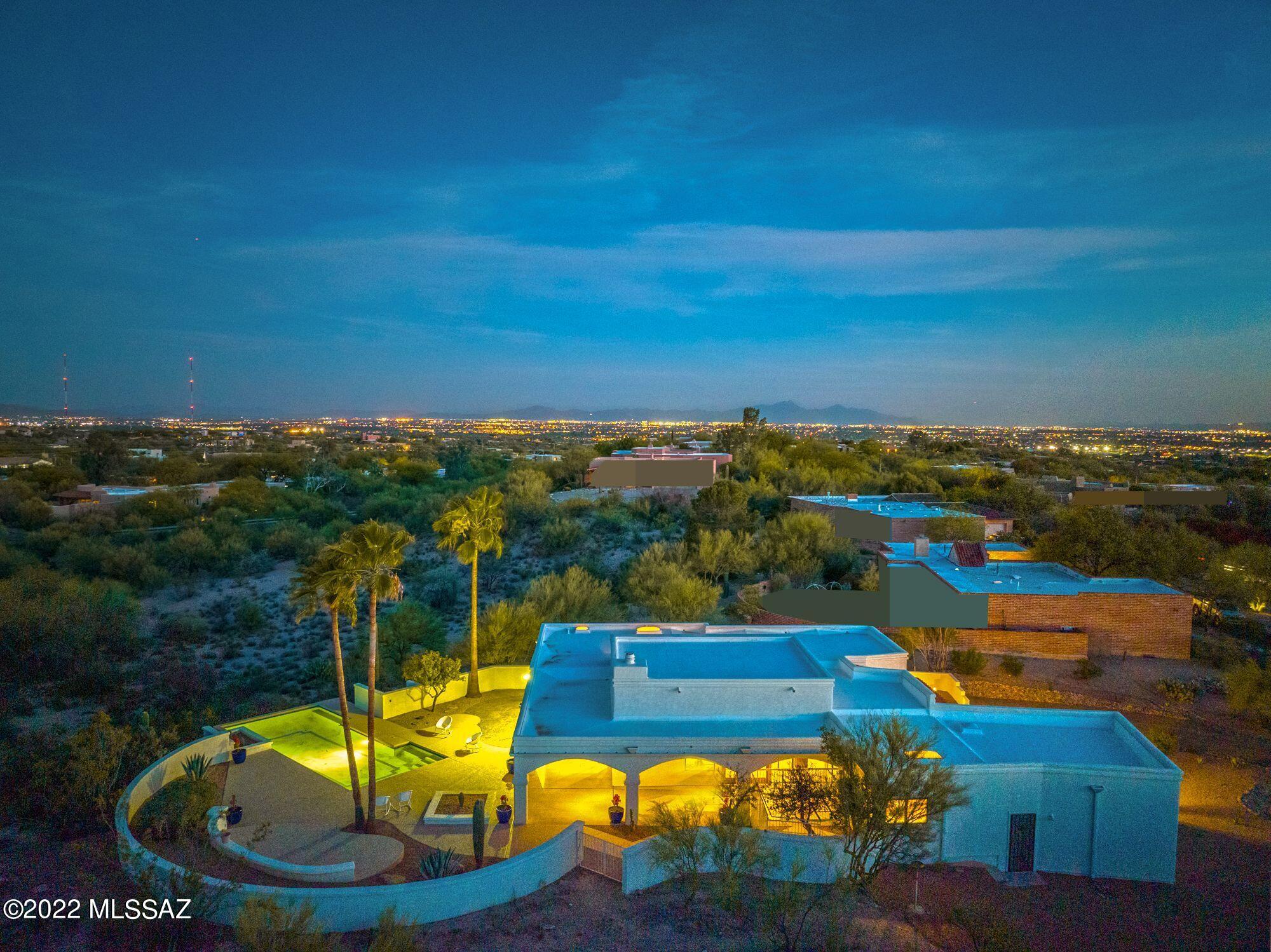 Las Alturas (1-167) - Residential