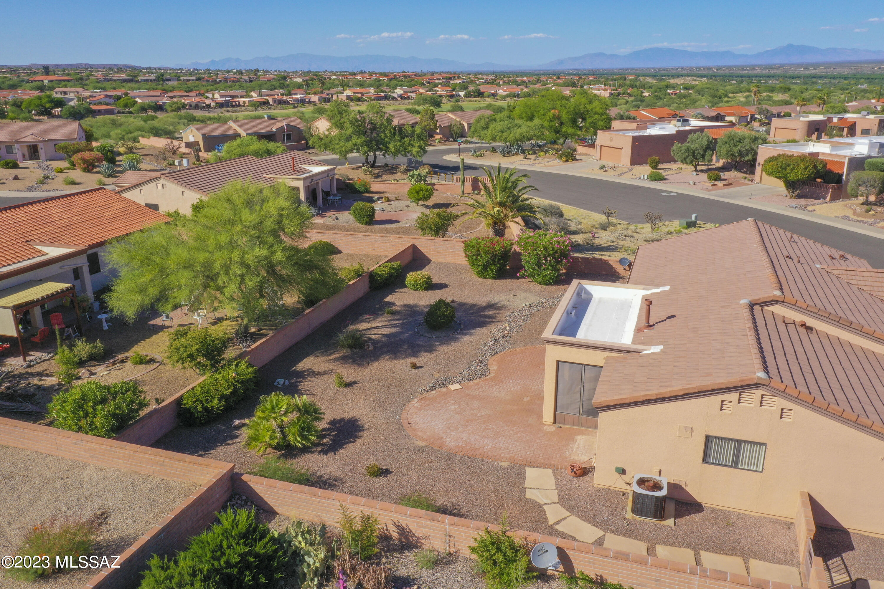 San Ignacio Vistas (101-113,224-228) - Residential