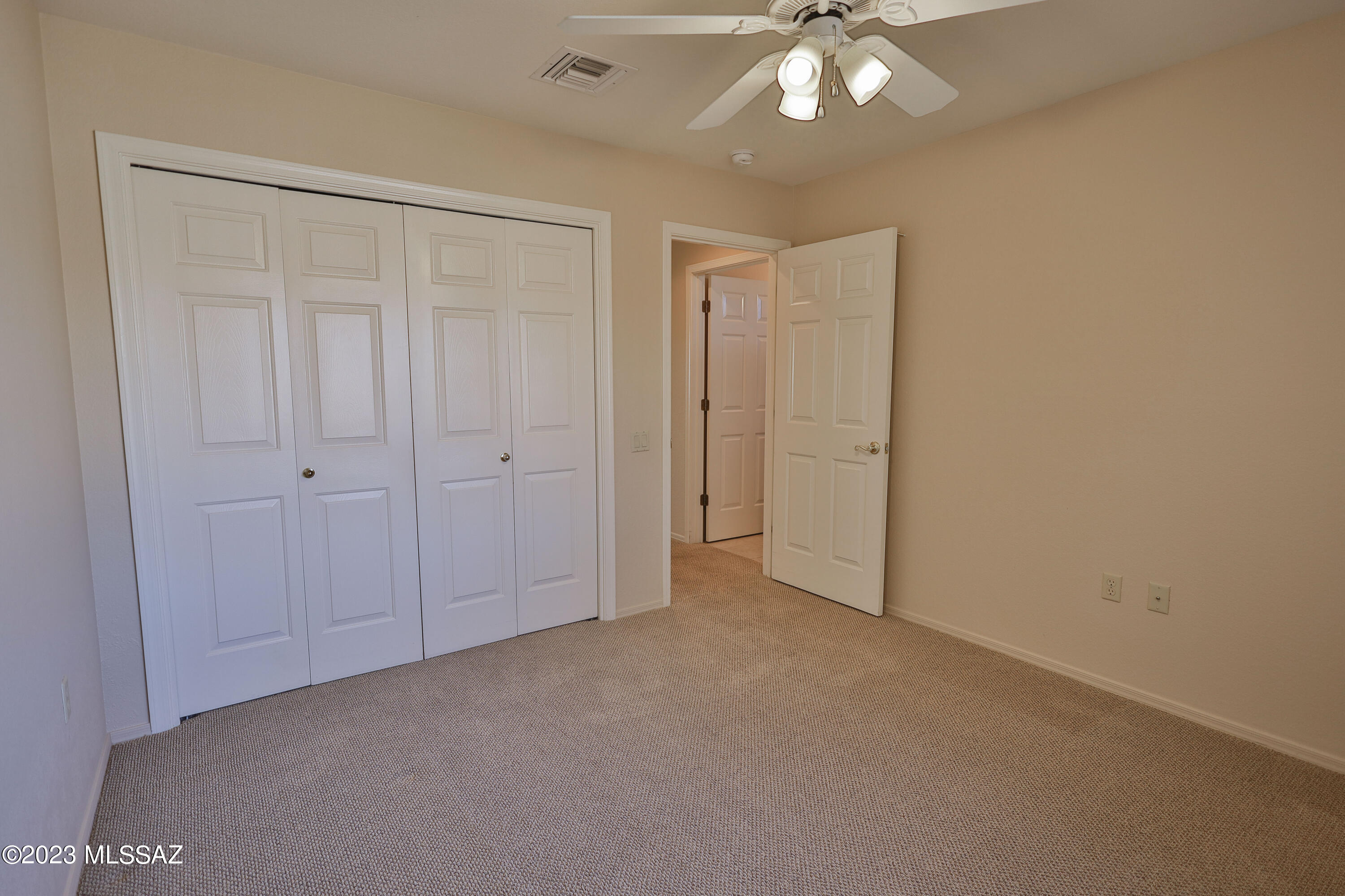 San Ignacio Vistas (101-113,224-228) - Residential