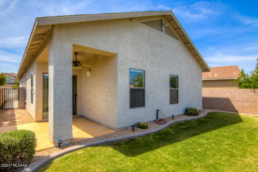 Rillito At La Cholla (1-133) - Residential Lease