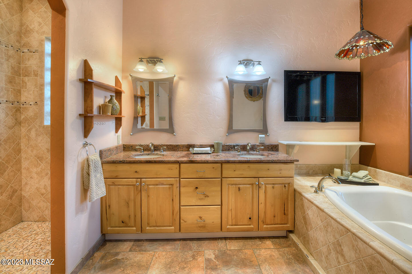 Coyote Creek (1-395) - Residential