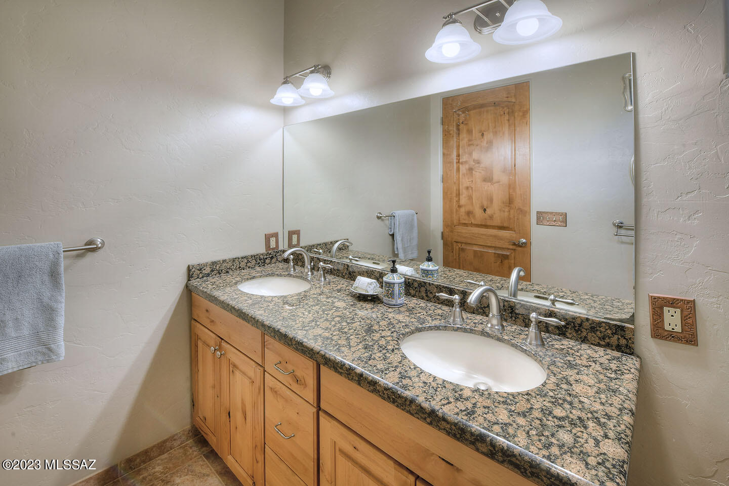 Coyote Creek (1-395) - Residential