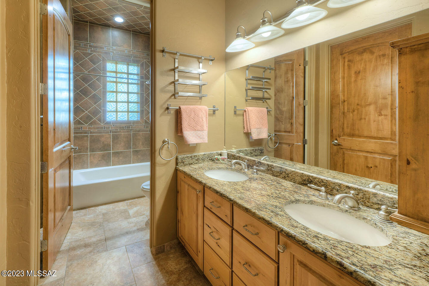 Coyote Creek (1-395) - Residential