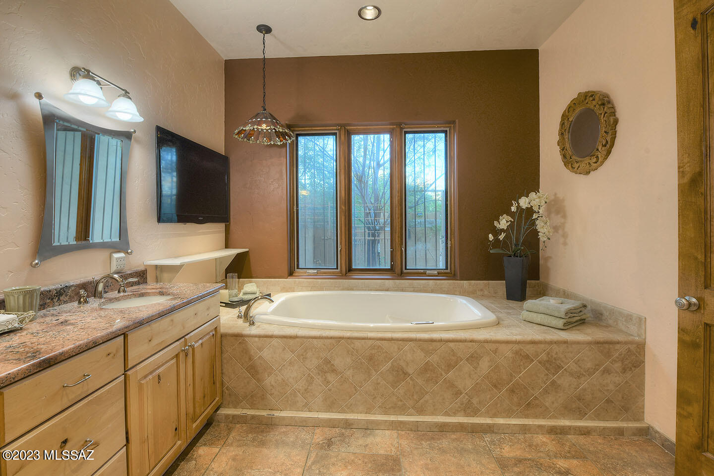 Coyote Creek (1-395) - Residential