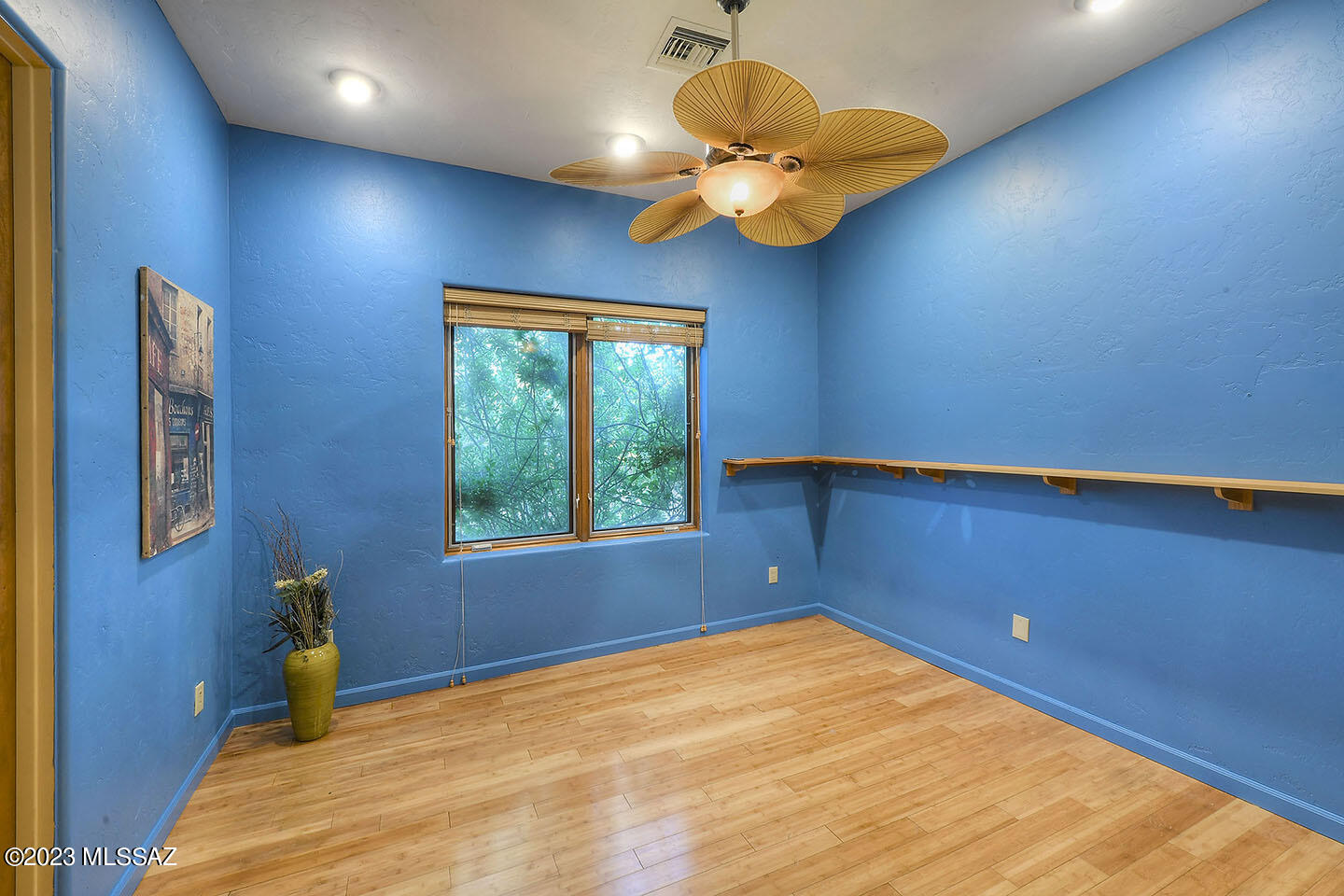 Coyote Creek (1-395) - Residential