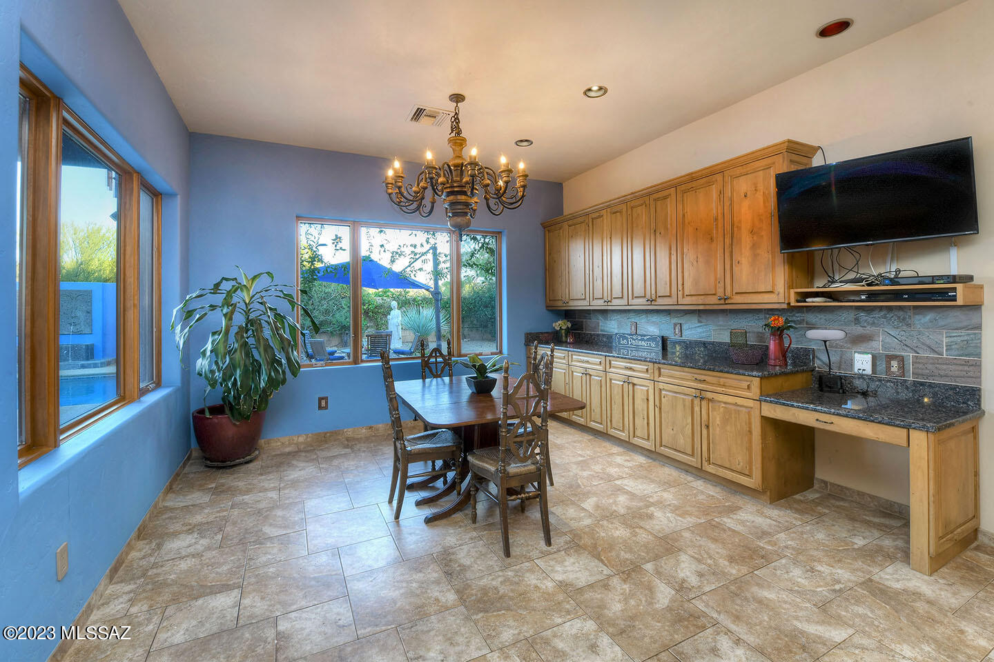 Coyote Creek (1-395) - Residential
