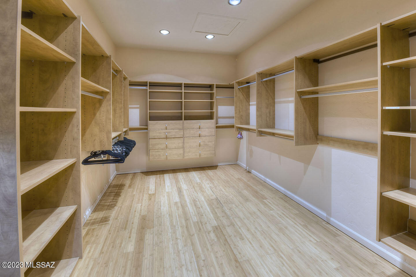 Coyote Creek (1-395) - Residential