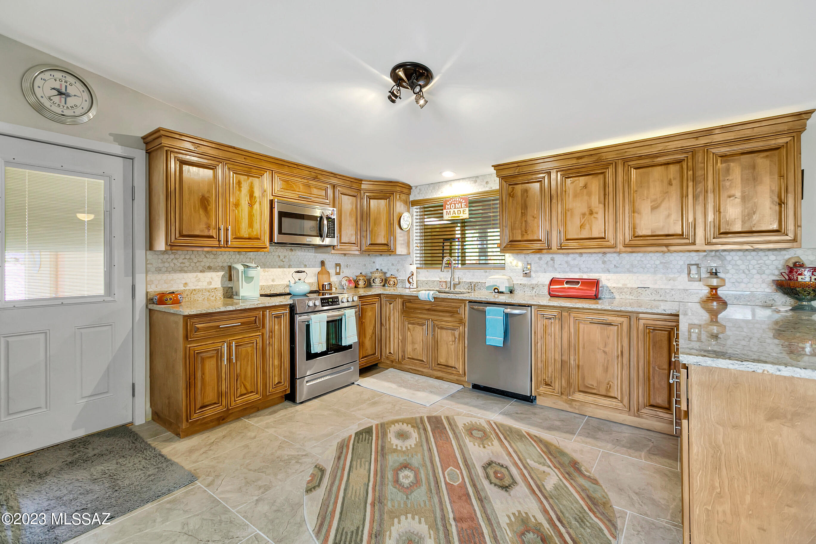 Bear Canyon Hills - Residential