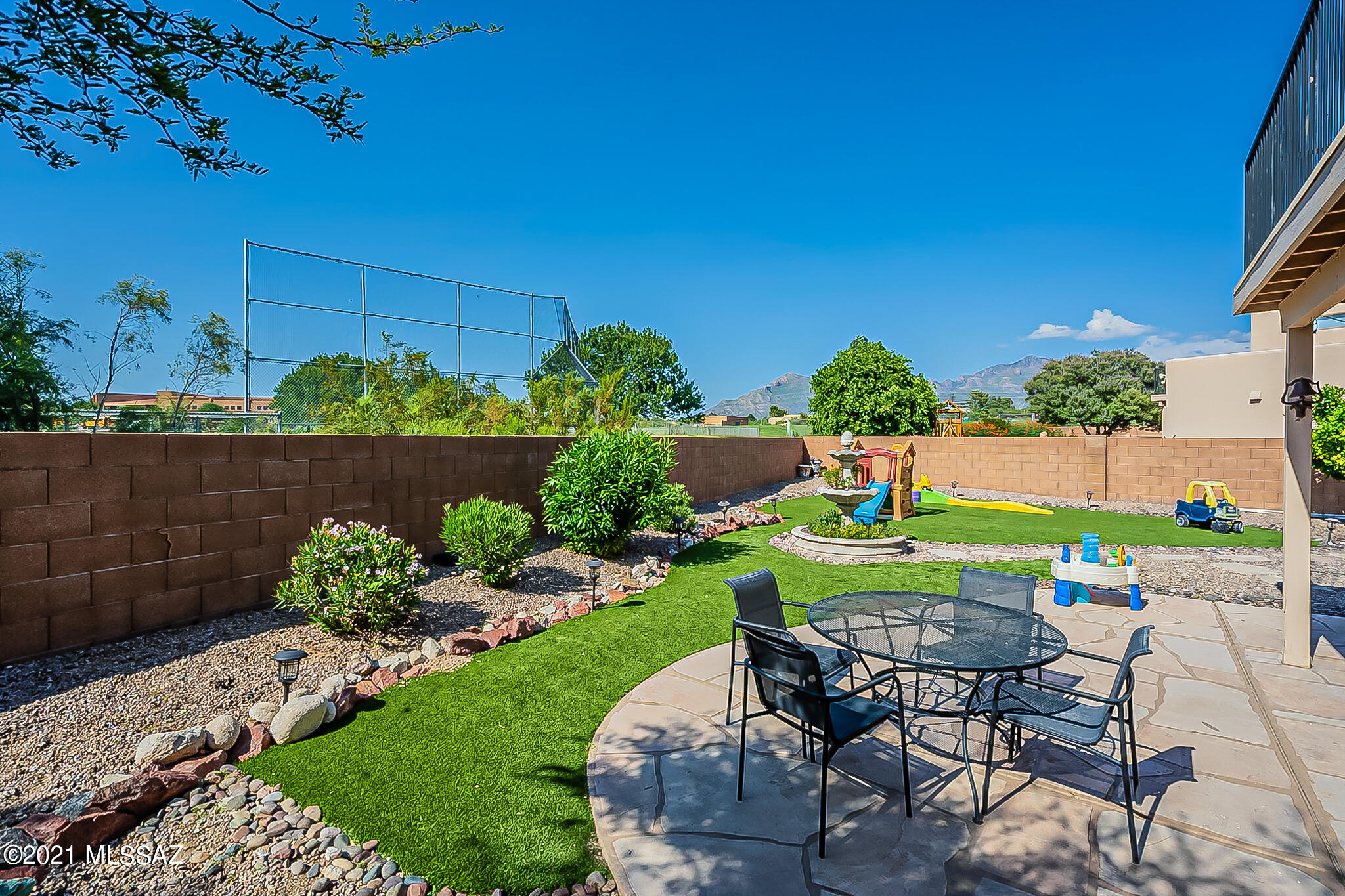 Hills On La Canada (The) - Residential