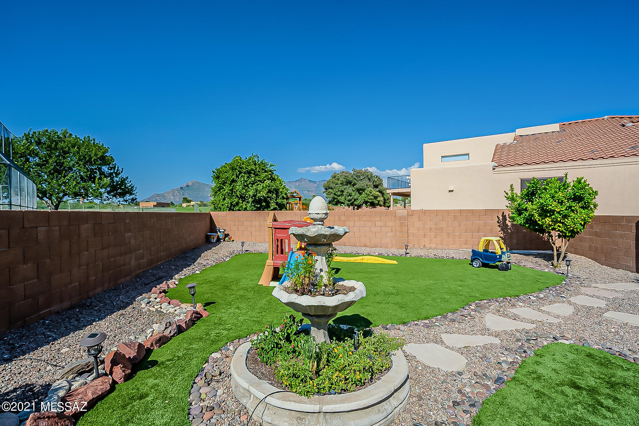 Hills On La Canada (The) - Residential