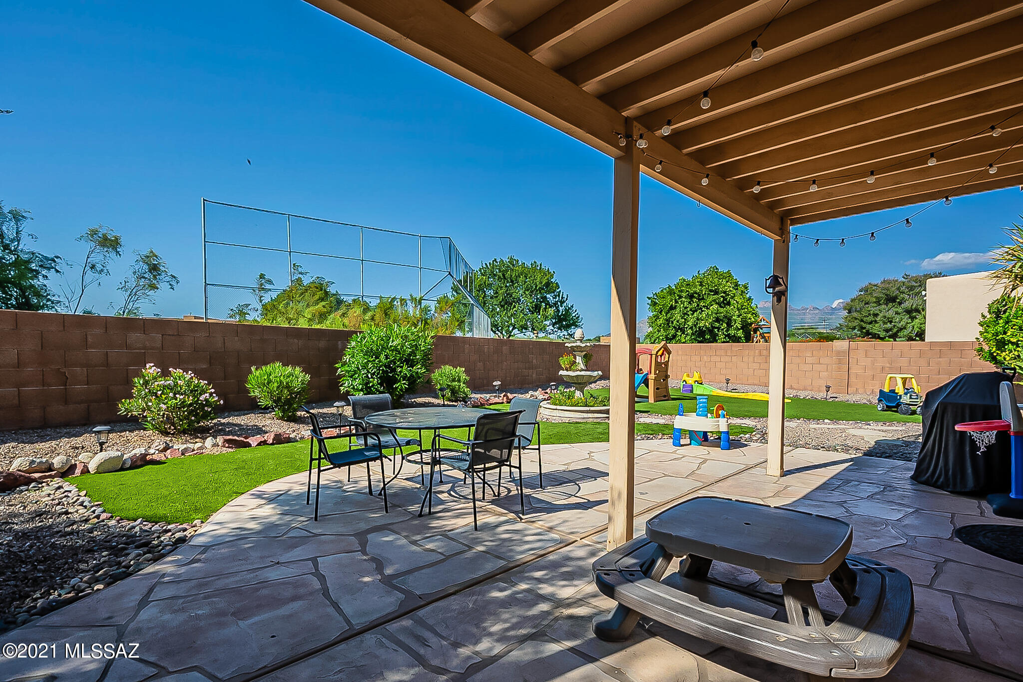 Hills On La Canada (The) - Residential