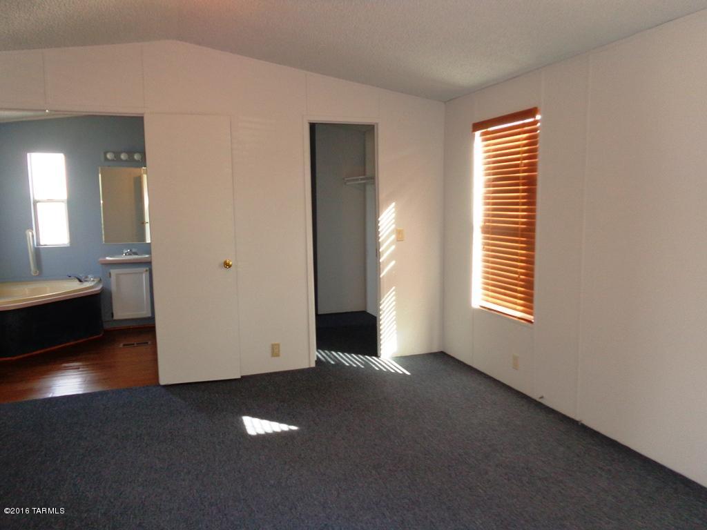 Mescal Lakes - Residential