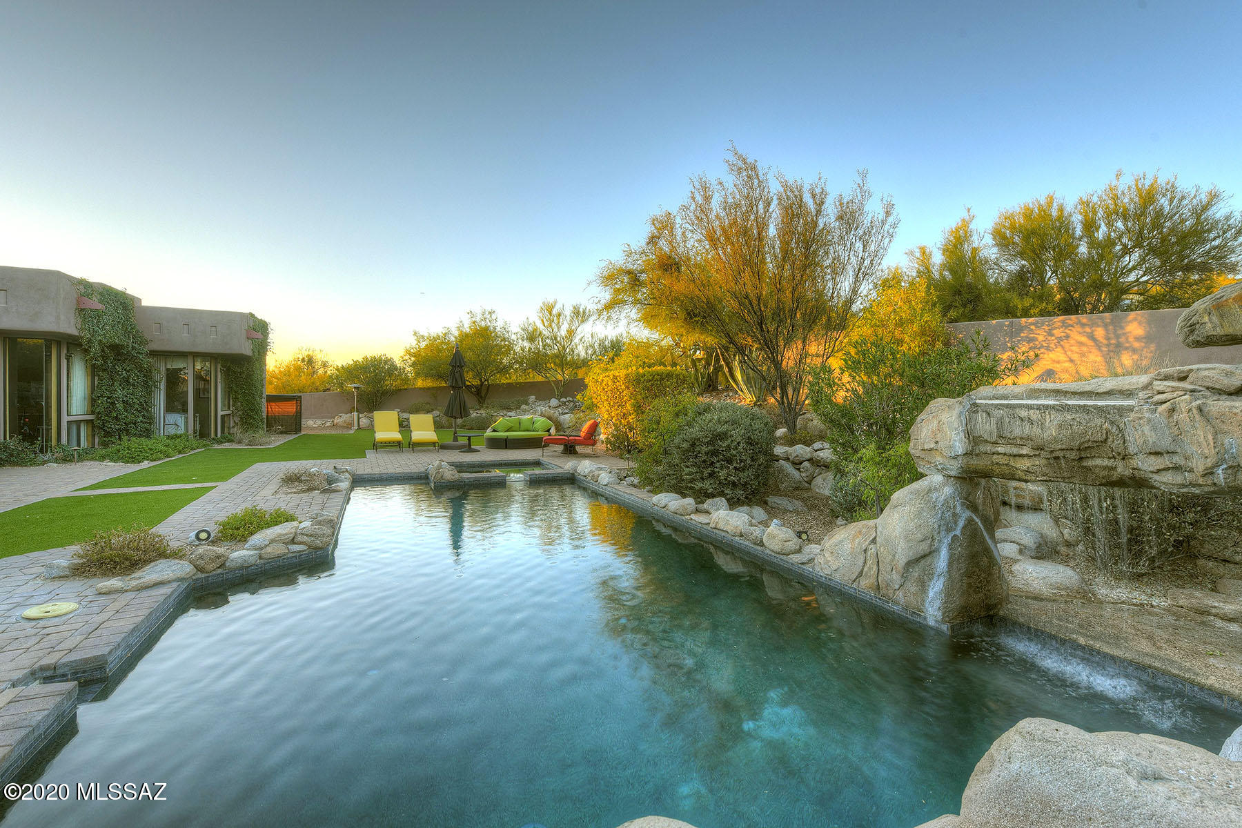 Los Cielos (1-7) - Residential