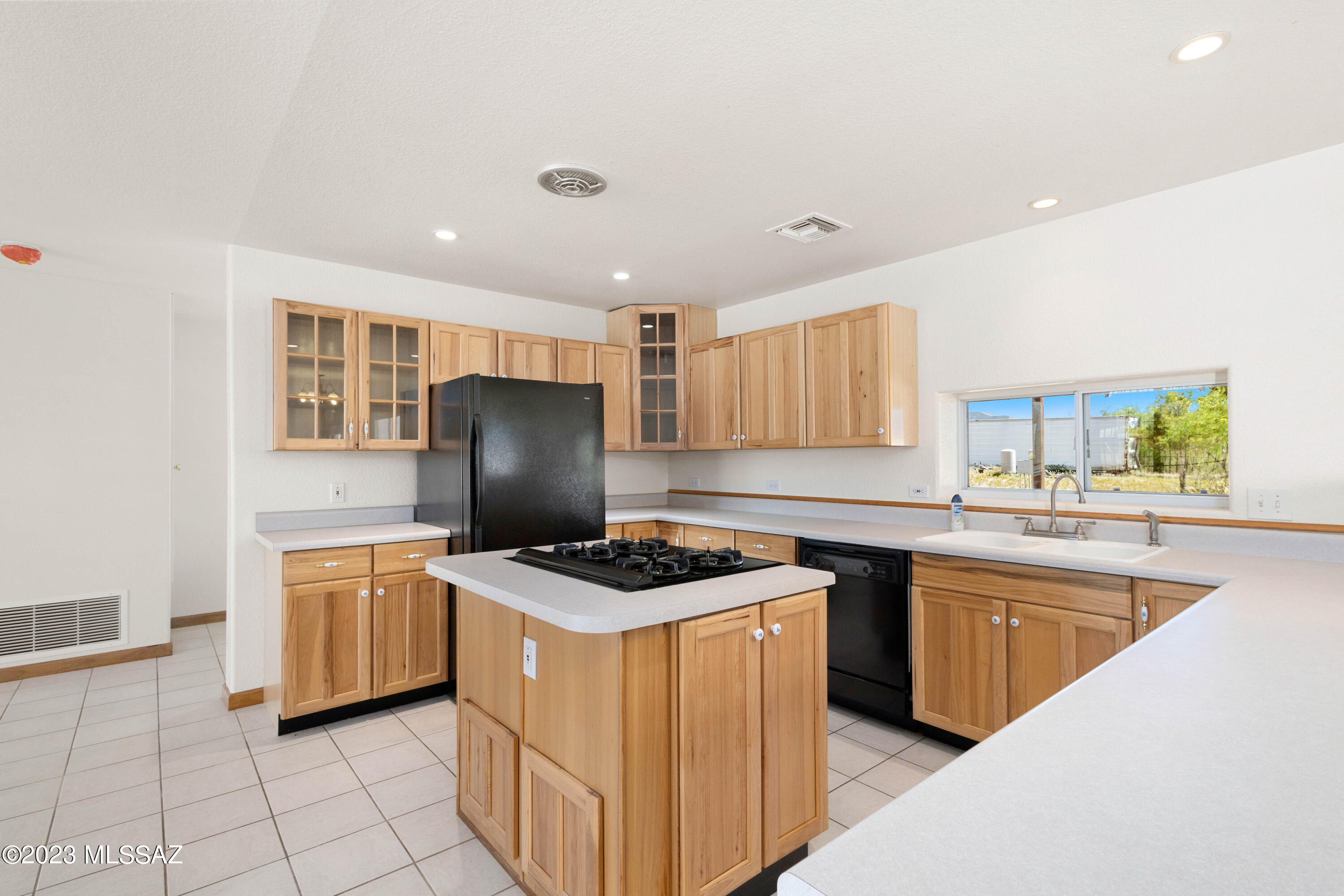 J - Six Ranchettes Unit NO. 7 (205-221, 237-423) - Residential