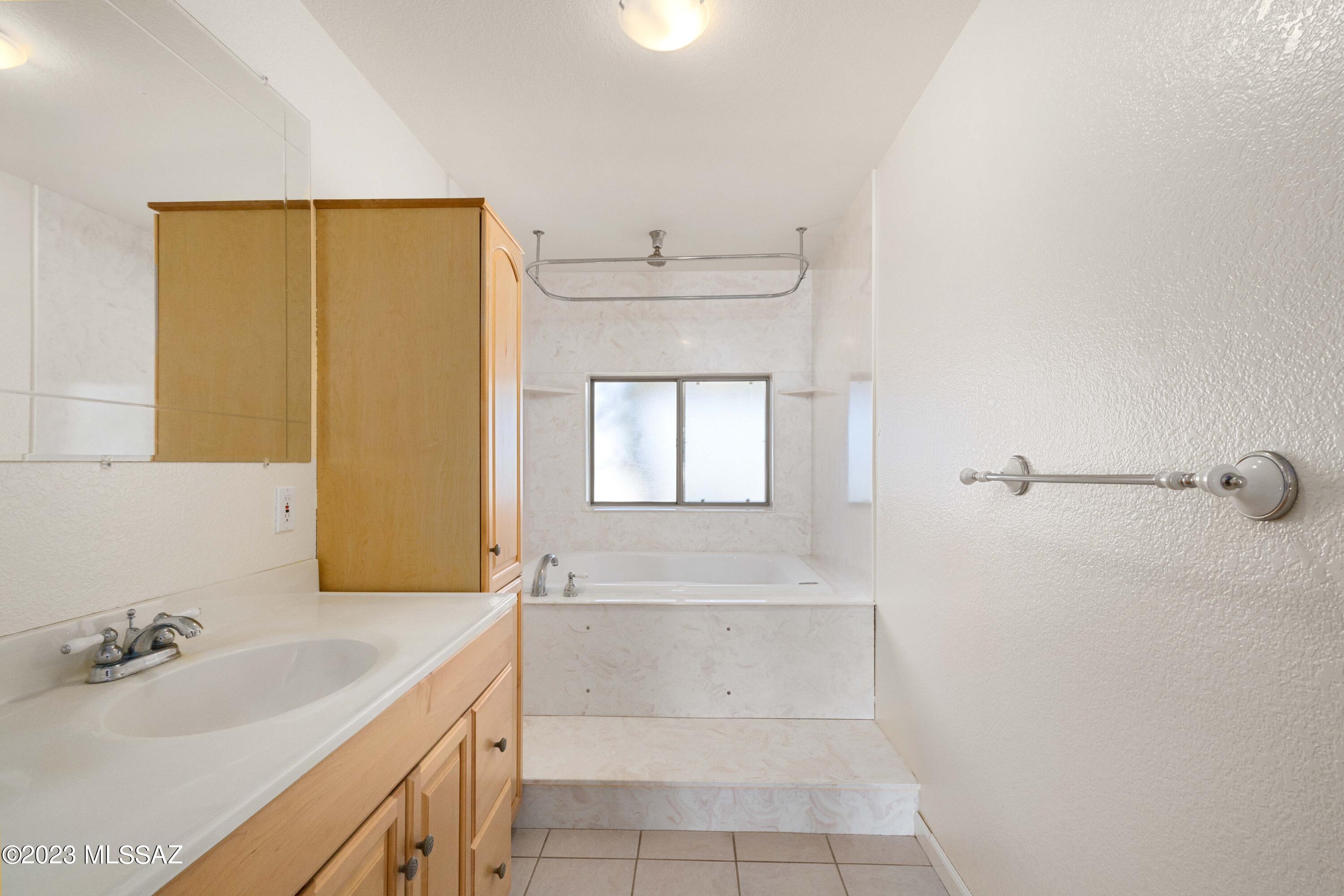 J - Six Ranchettes Unit NO. 7 (205-221, 237-423) - Residential