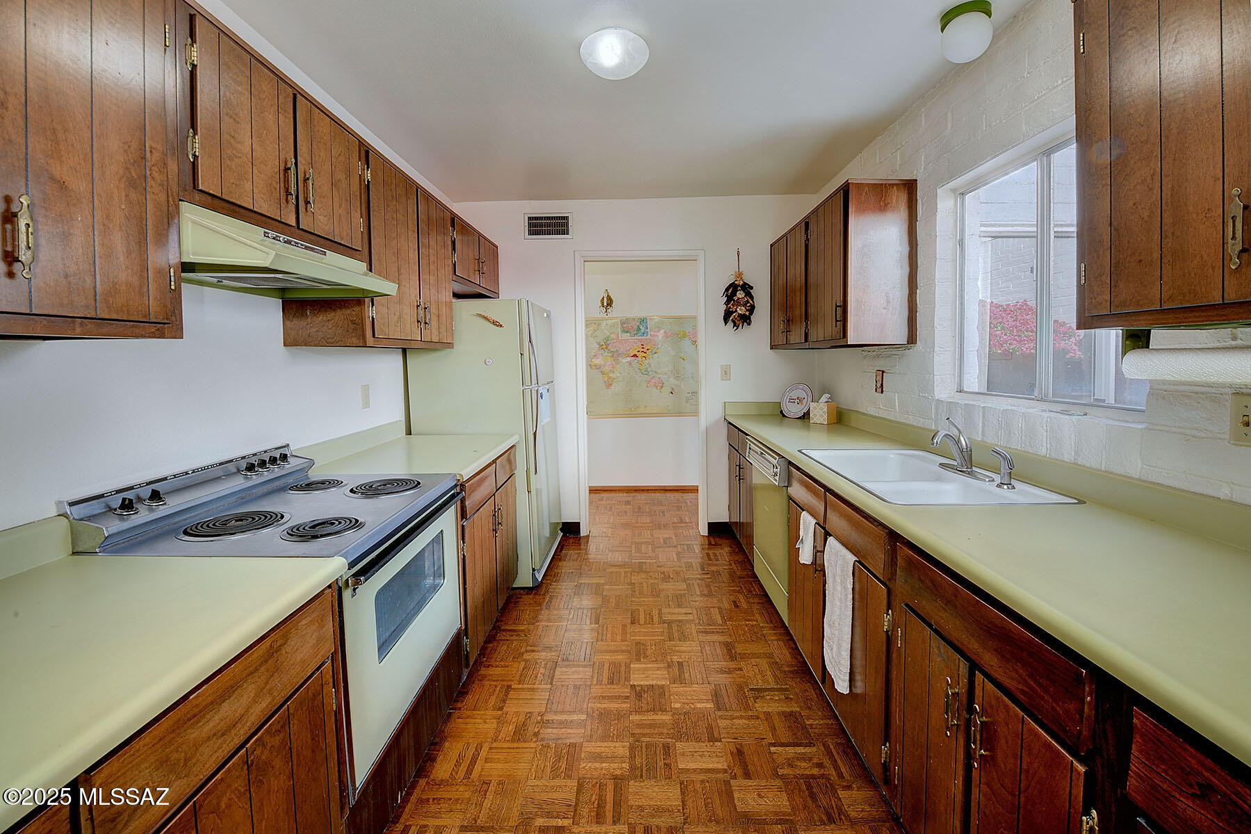 Las Lomitas (1) - Residential