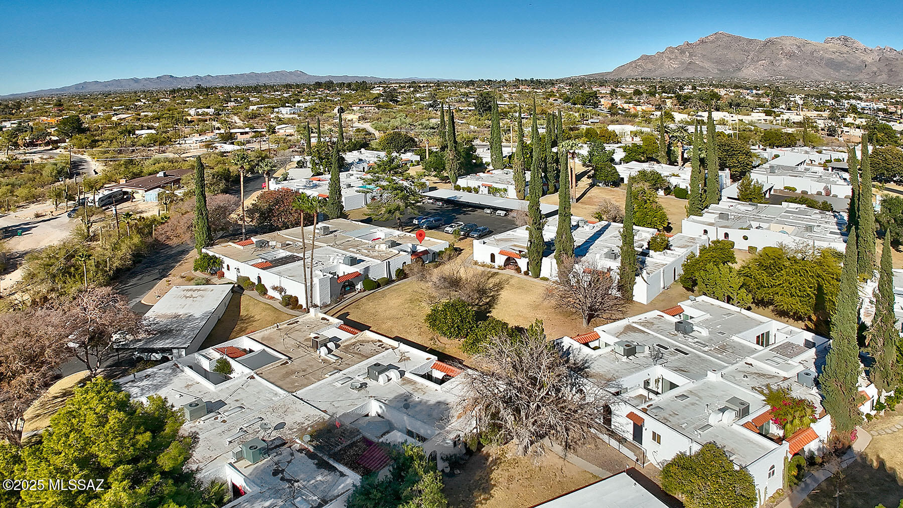 Las Lomitas (1) - Residential