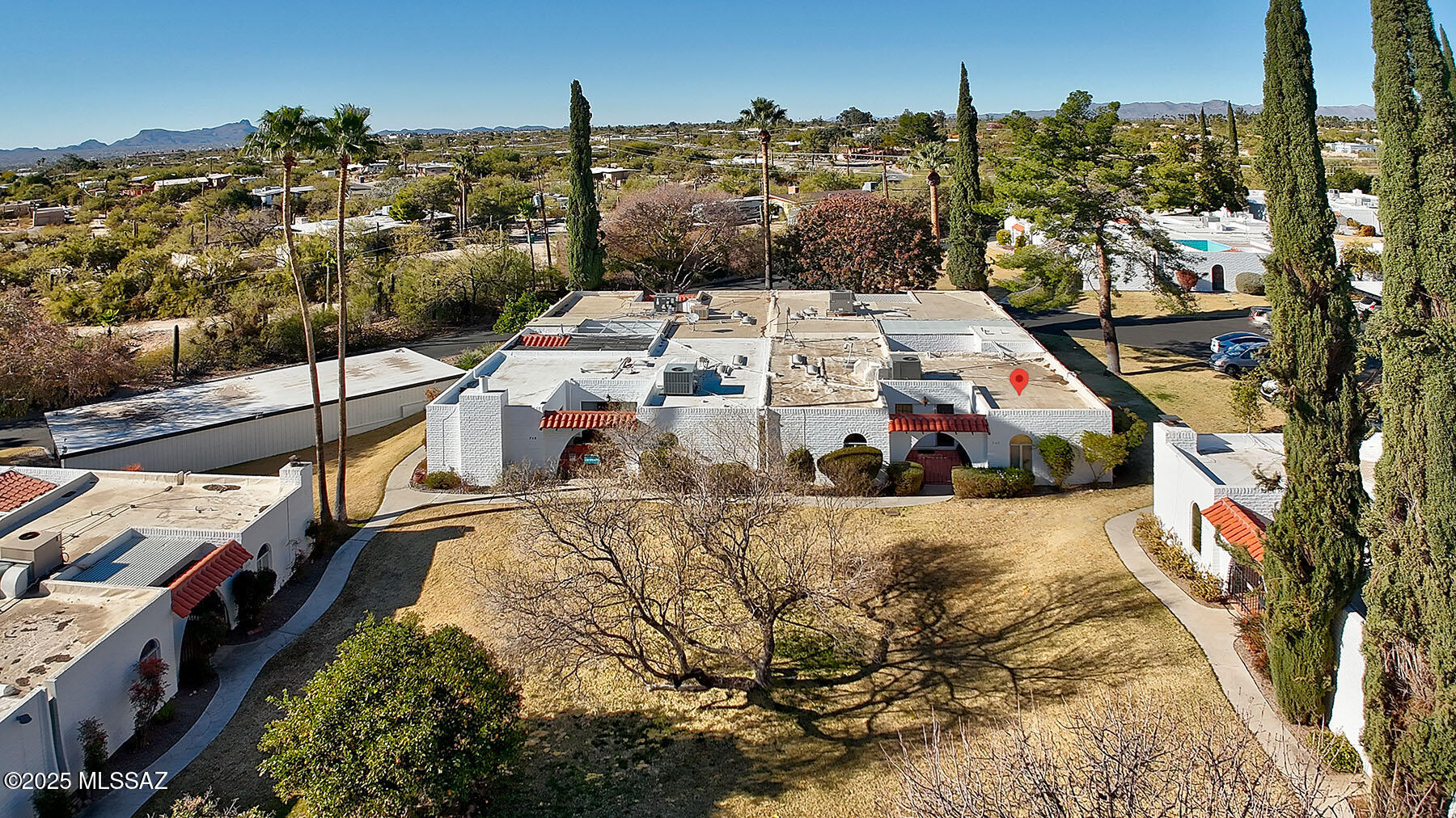 Las Lomitas (1) - Residential