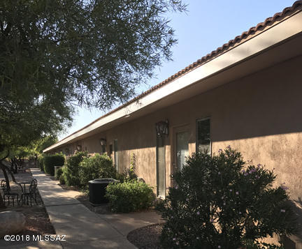 Pre- Auction 

Multi tenant office. 17 tenants -1 vacant unit

Full property information package available
at Realty Hive .com

Can be sold prior to auction date of 11/26/18