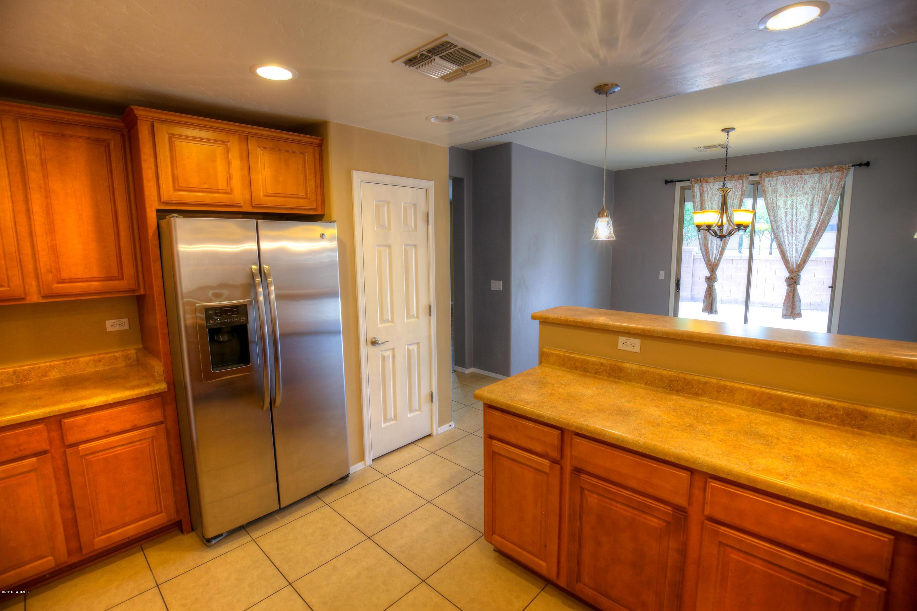 Presidios at Rancho Sahuarita (1-927) - Residential Lease