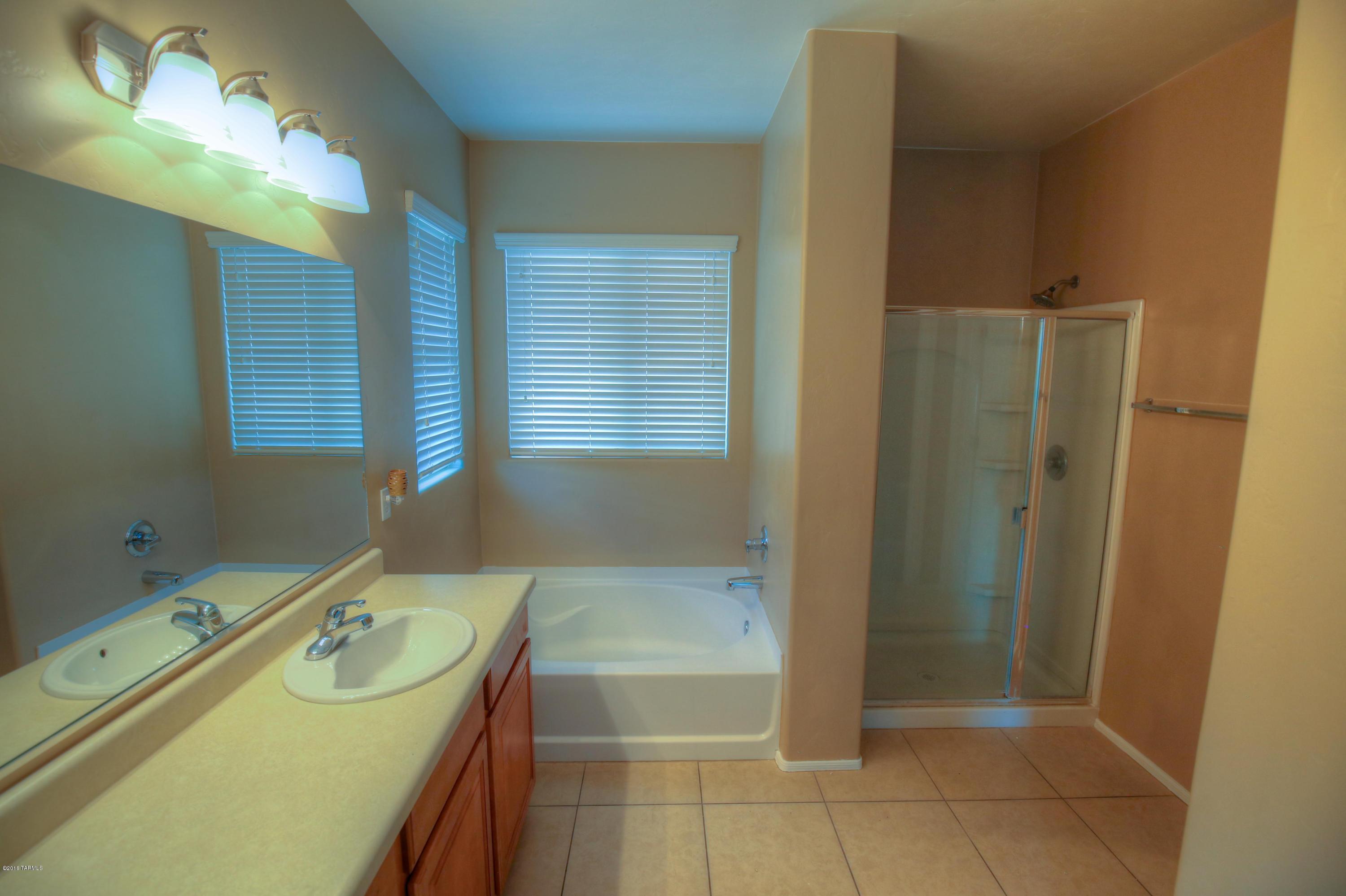 Presidios at Rancho Sahuarita (1-927) - Residential Lease