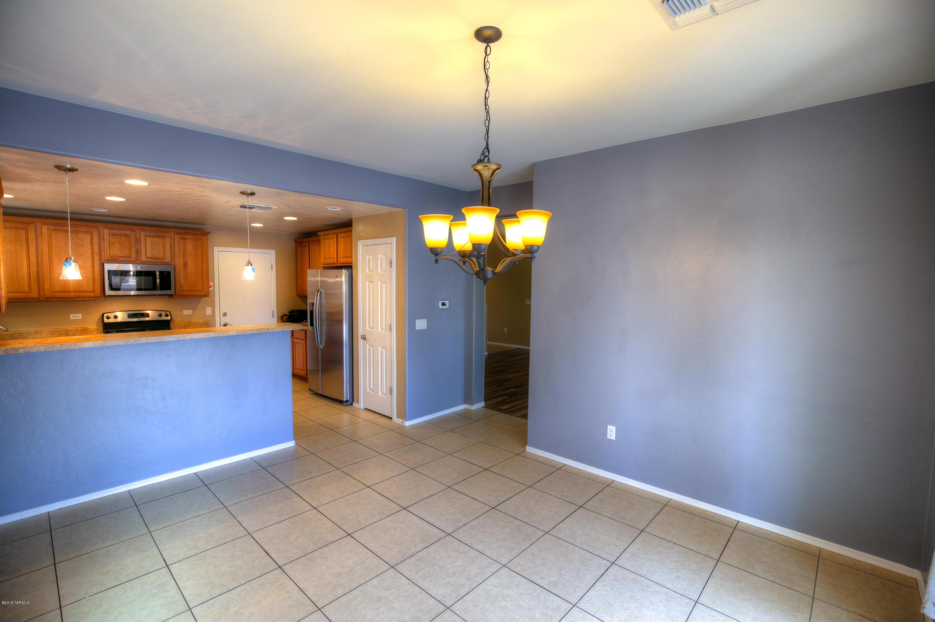 Presidios at Rancho Sahuarita (1-927) - Residential Lease