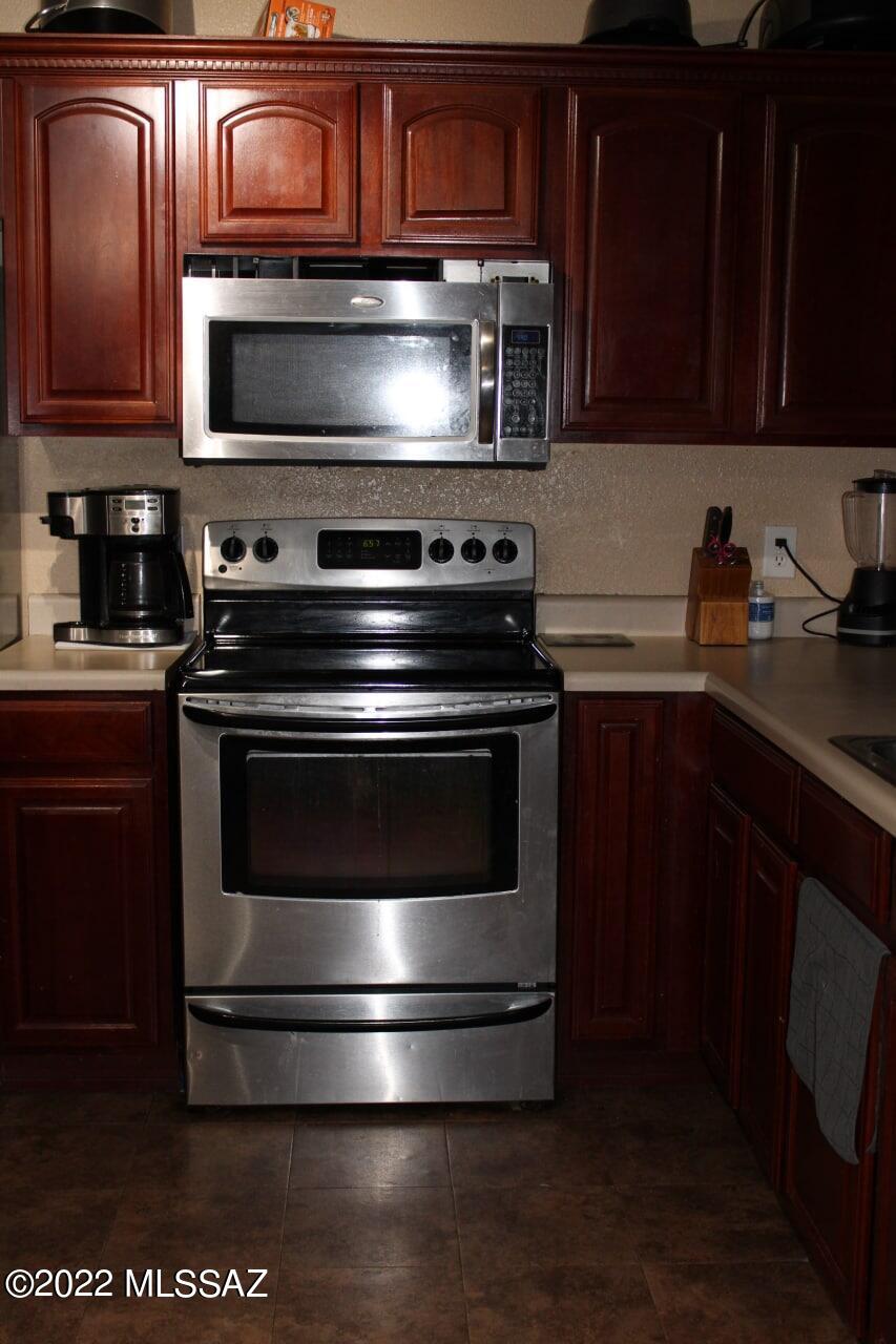 Tierra Vista Phase I (99-285,299-309,372-383) - Residential