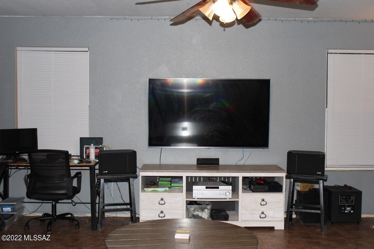 Tierra Vista Phase I (99-285,299-309,372-383) - Residential