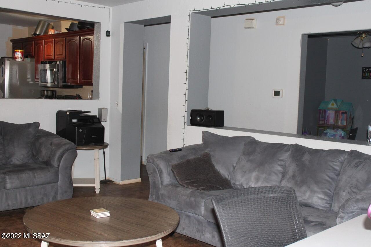 Tierra Vista Phase I (99-285,299-309,372-383) - Residential