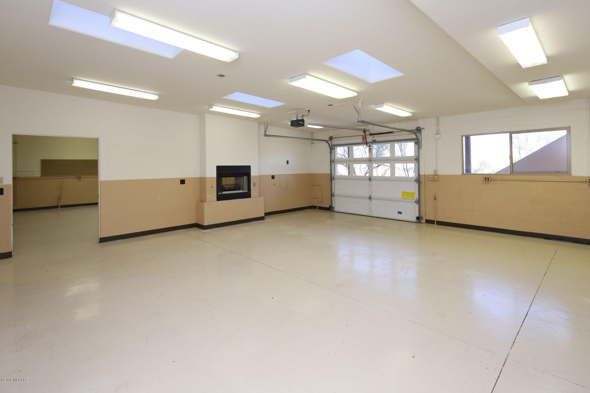 La Cholla Airpark - Residential
