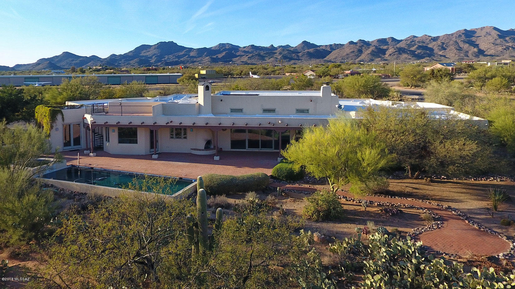 La Cholla Airpark - Residential