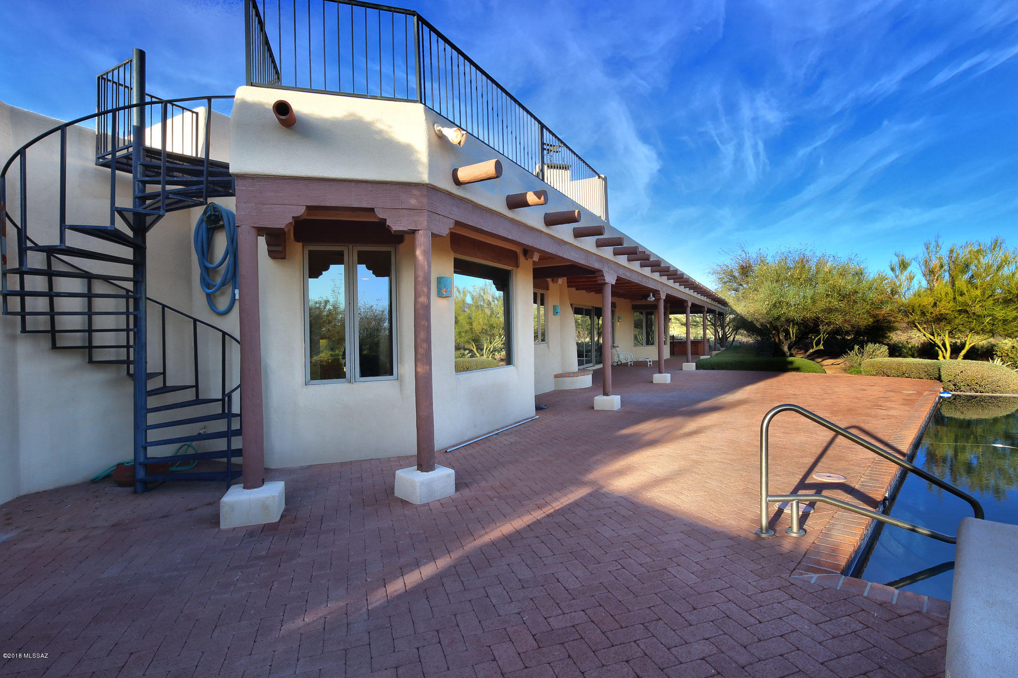 La Cholla Airpark - Residential