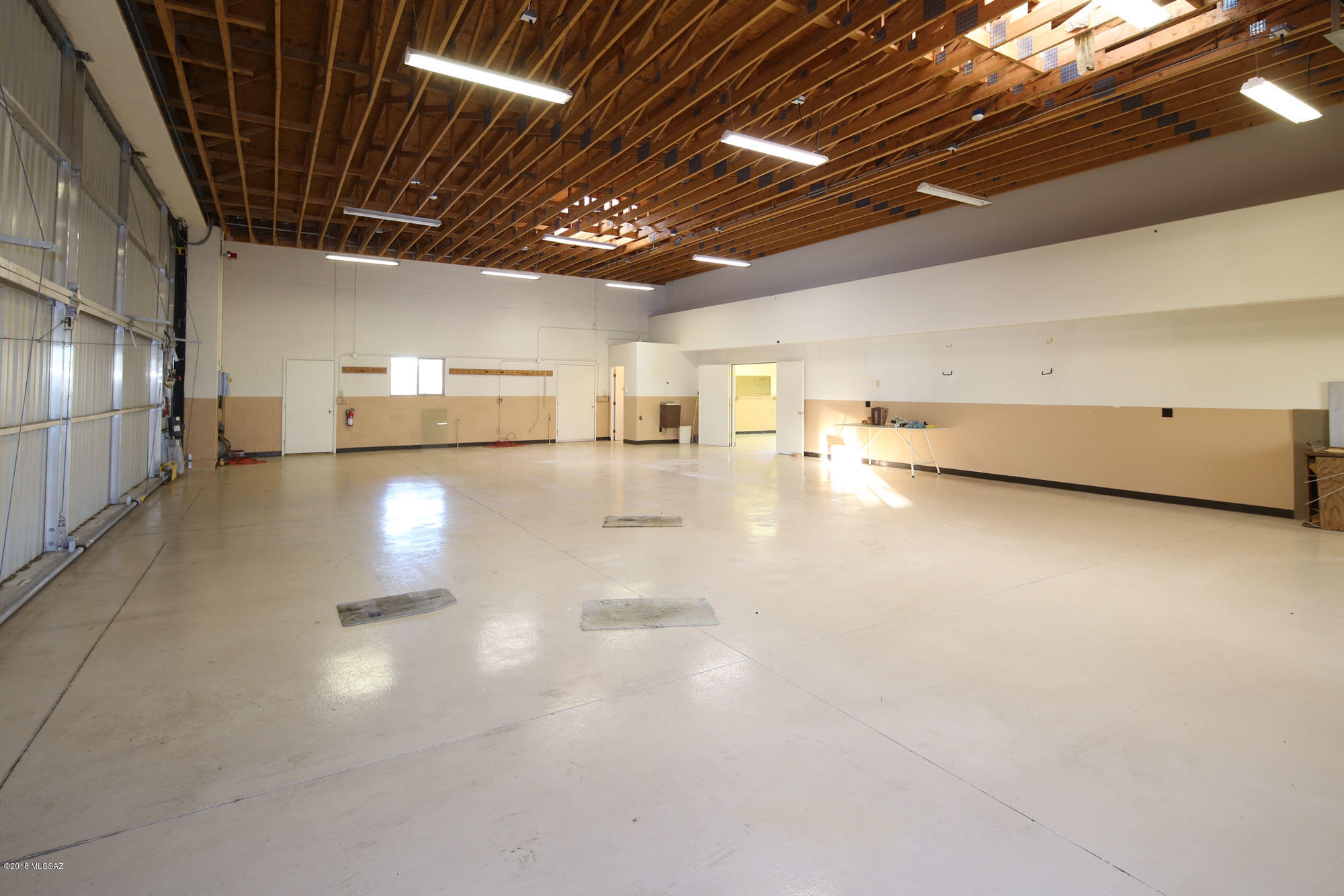 La Cholla Airpark - Residential