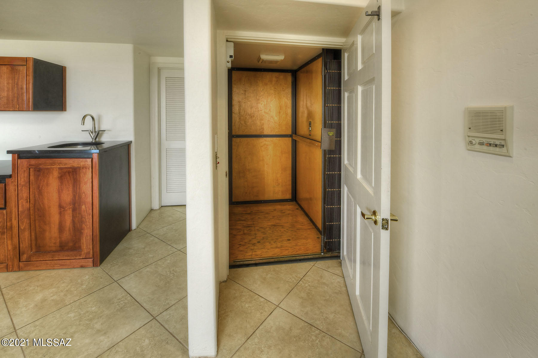 Alta Vista (99-145) - Residential