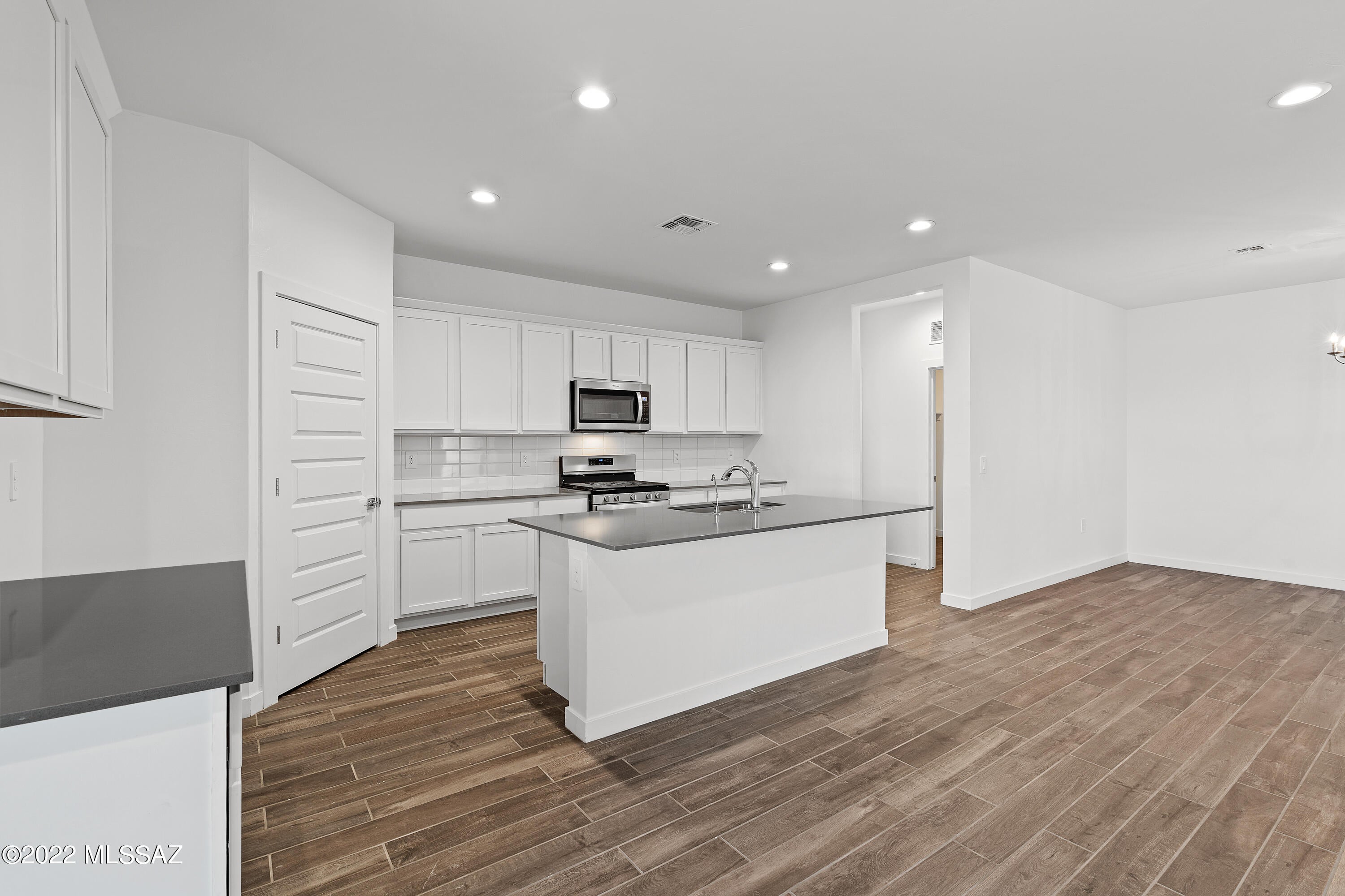 The Village at Barnett - Residential Lease