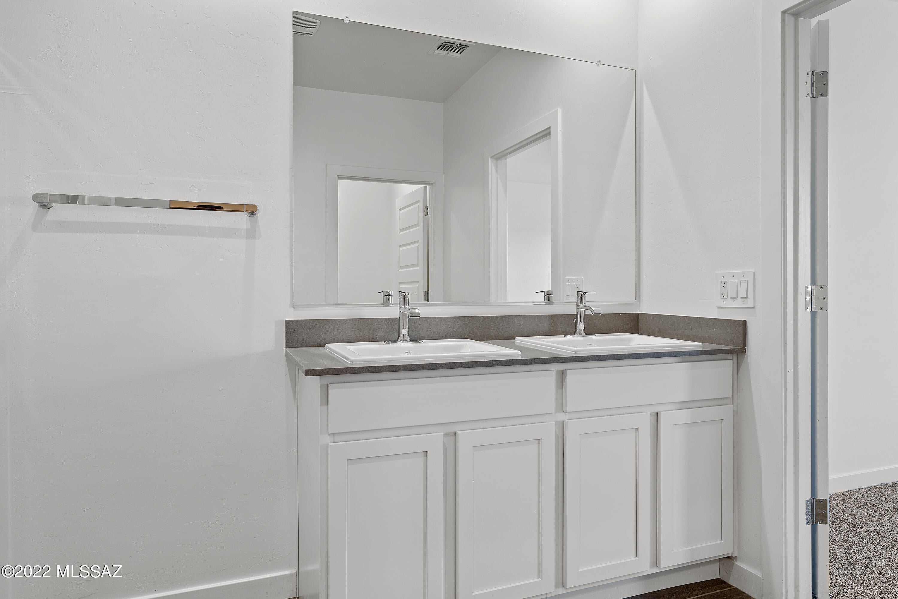 The Village at Barnett - Residential Lease