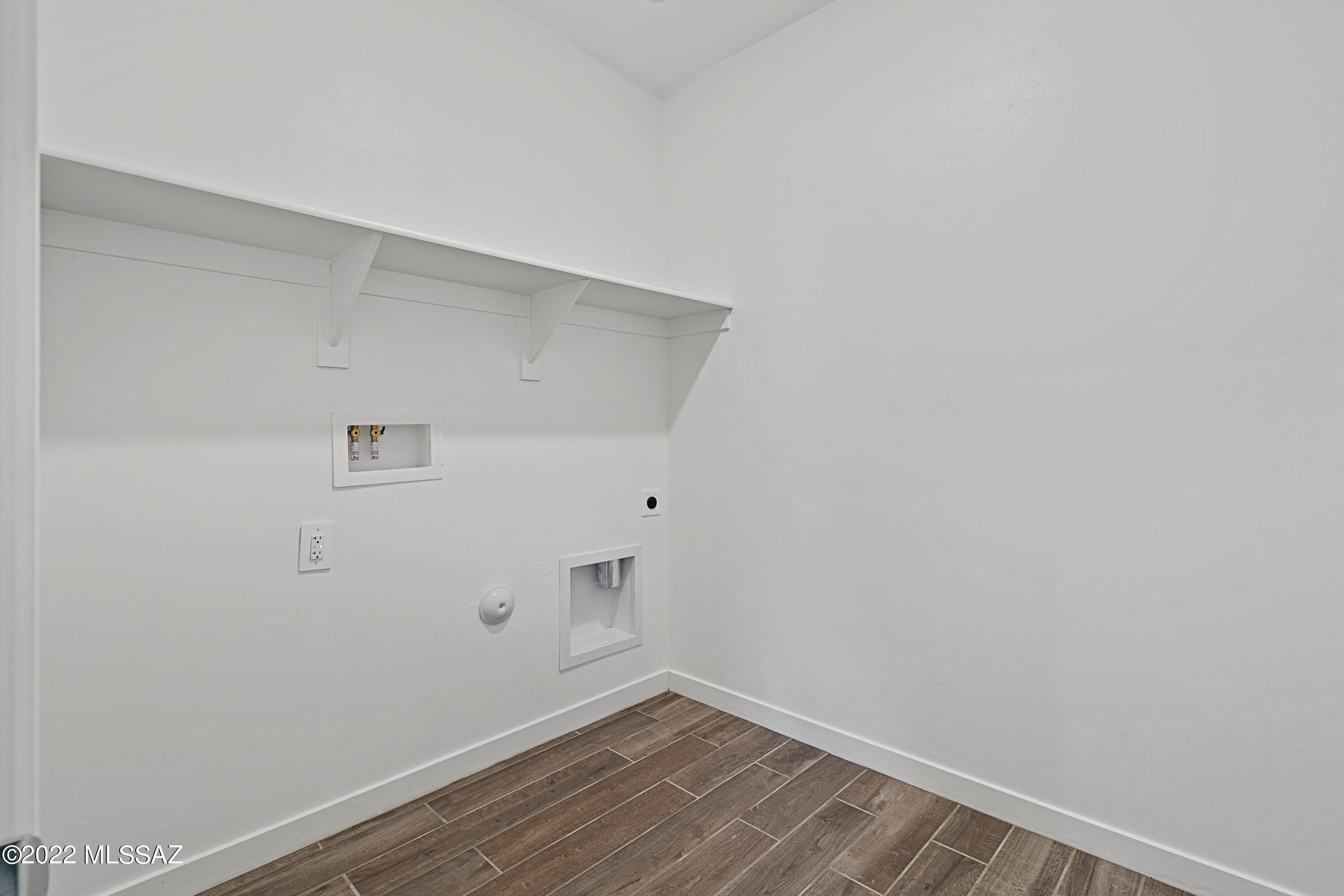 The Village at Barnett - Residential Lease