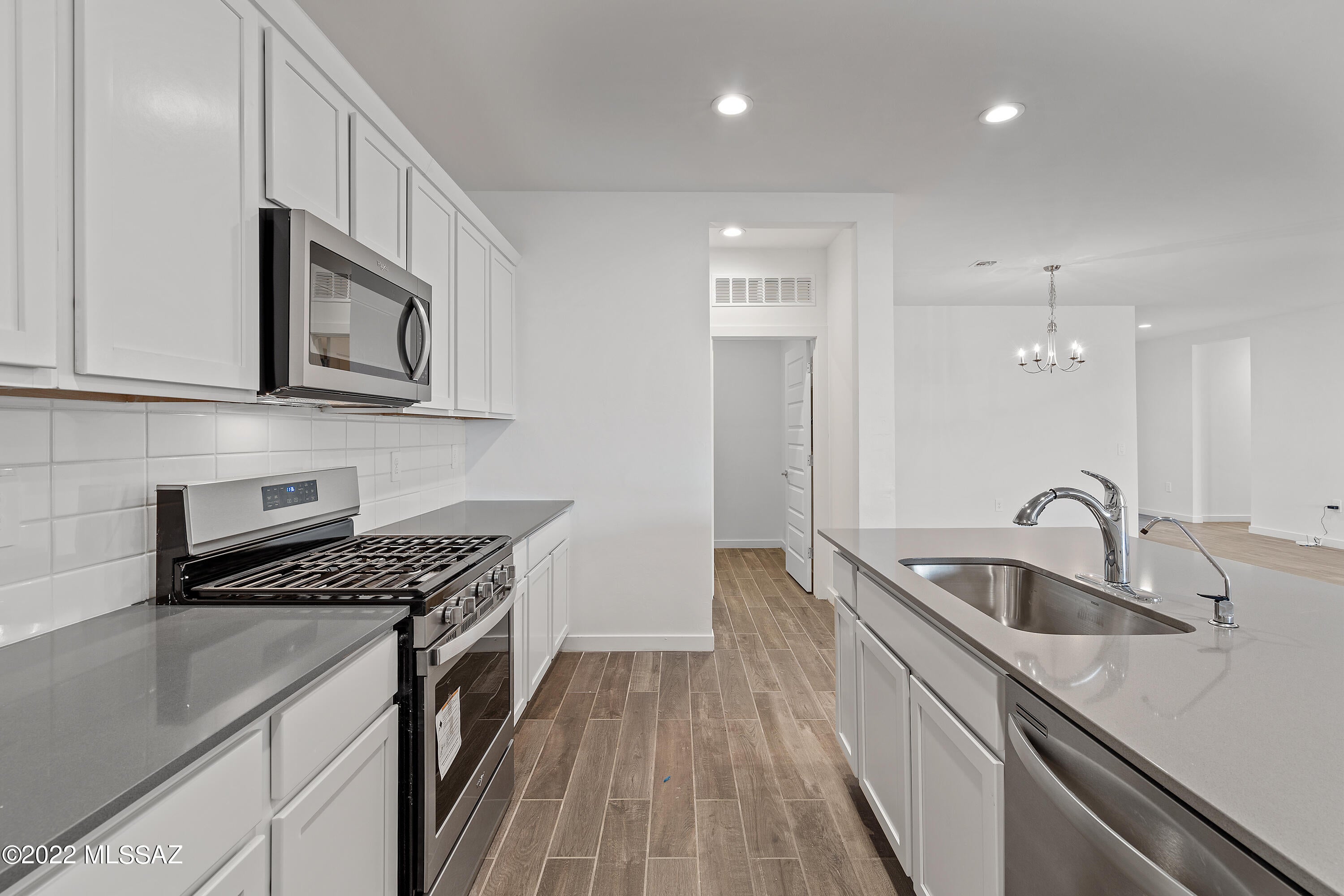 The Village at Barnett - Residential Lease