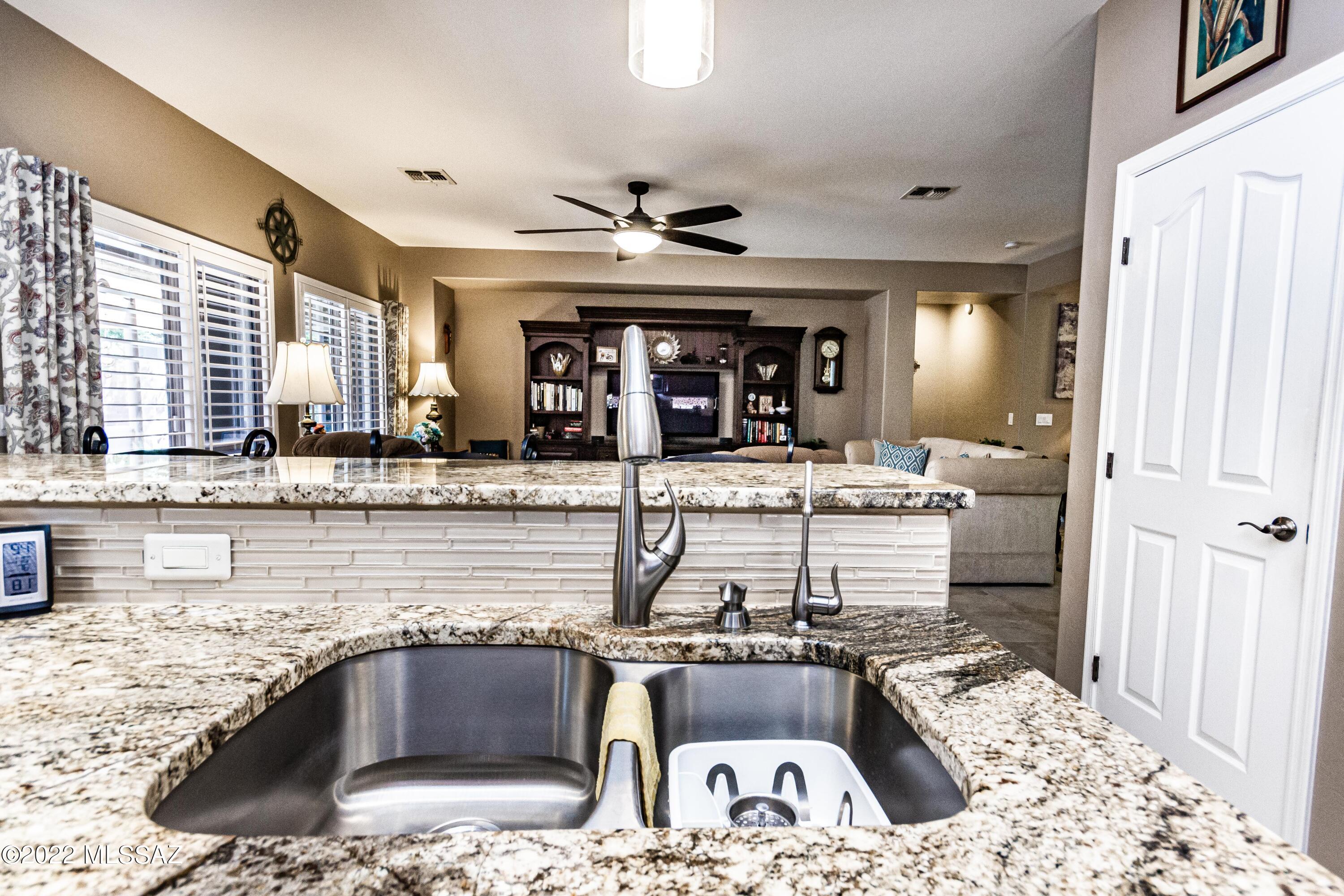 Continental Reserve Blks 17-19 (1-102) - Residential