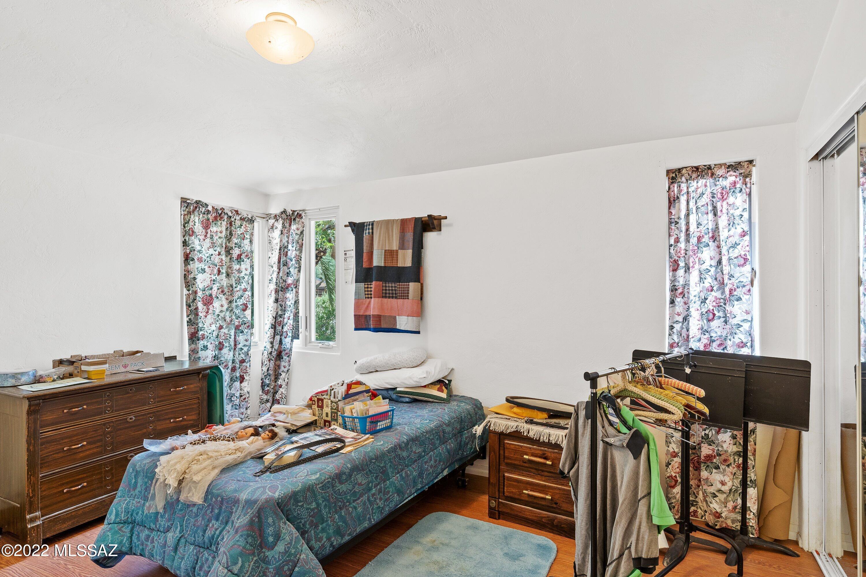 Country Club Heights - Residential