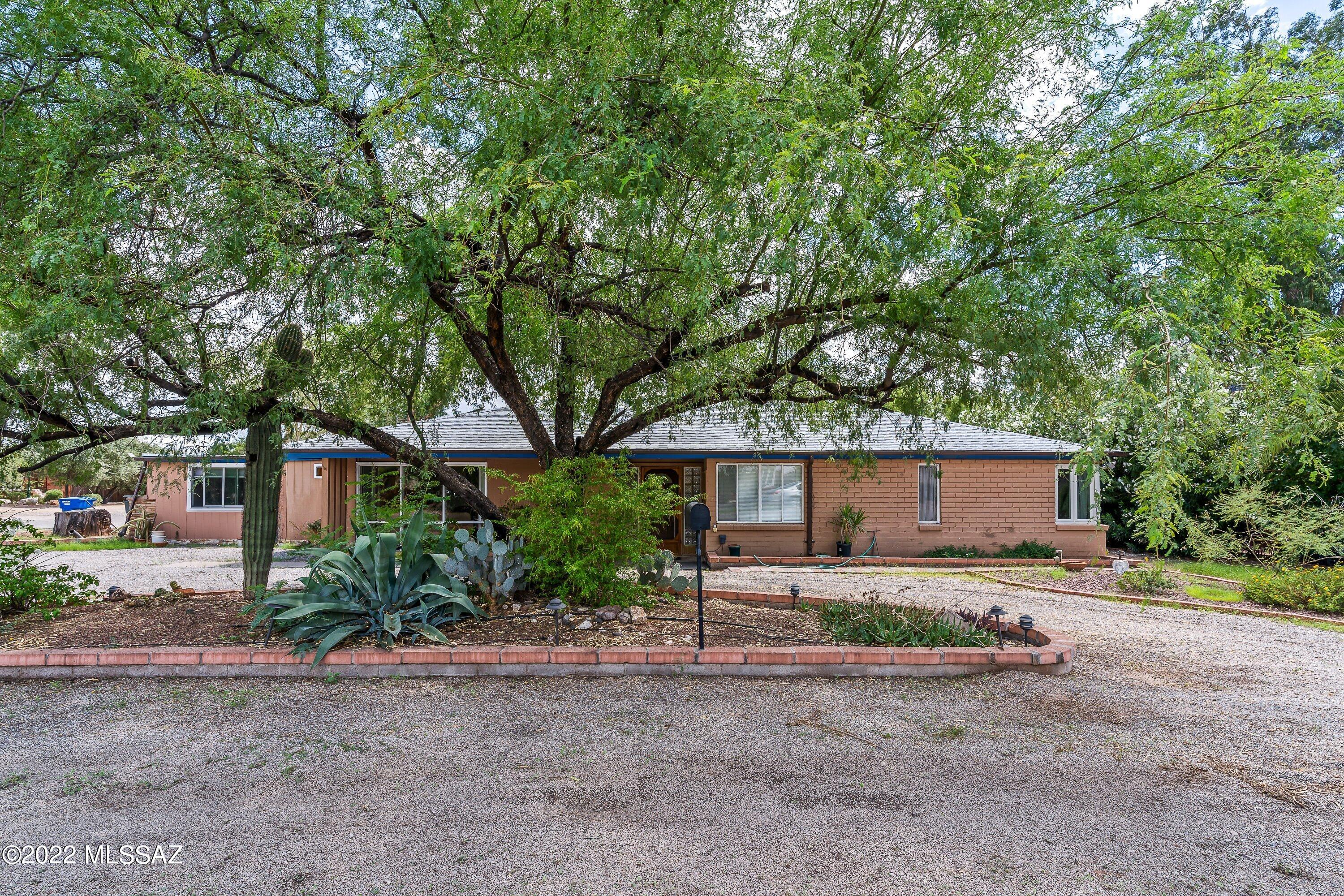 Country Club Heights - Residential